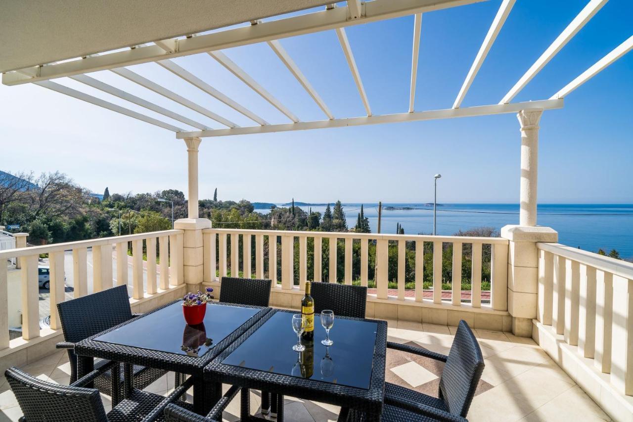 מליני Villa Samba מראה חיצוני תמונה